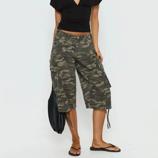 Women’s Camouflage Cargo Shorts Relaxed Wide-Leg Style 0